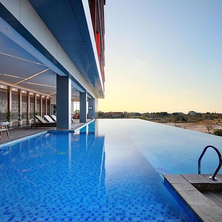 Harper Kupang By Aston Otel Dış mekan fotoğraf